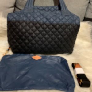 PRELOVED MZ WALLACE SUTTON MED. 2-TONE